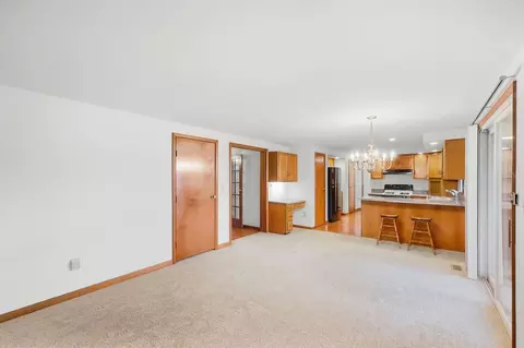 Living - 2881 Deer Run Rd, Springfield, OH 45504 photo 4 of 4