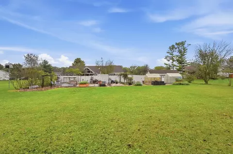 Exterior - 2881 Deer Run Rd, Springfield, OH 45504 photo 11 of 14