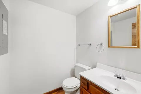 Bath - 2881 Deer Run Rd, Springfield, OH 45504 photo 1 of 6