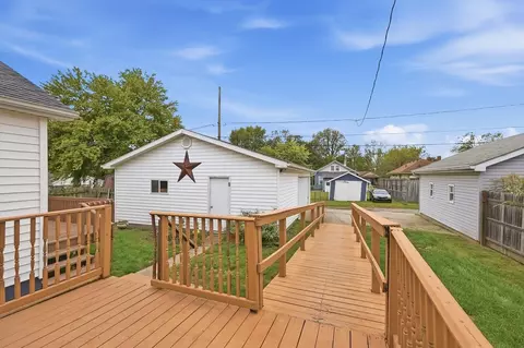 Exterior - 1511 Edgewood Ave, Springfield, OH 45503 photo 3 of 3