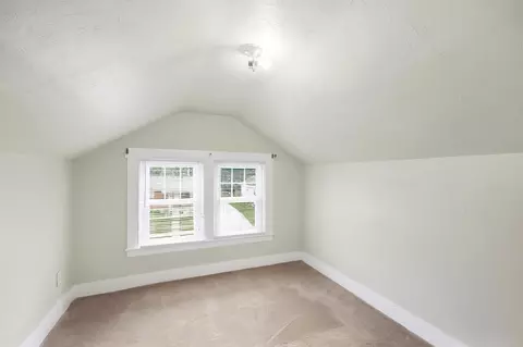 Bedroom - 1511 Edgewood Ave, Springfield, OH 45503 photo 5 of 6