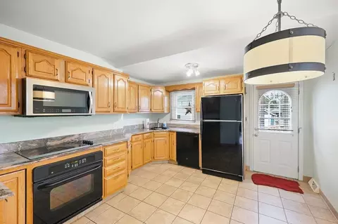 Kitchen - 1511 Edgewood Ave, Springfield, OH 45503 photo 1 of 4