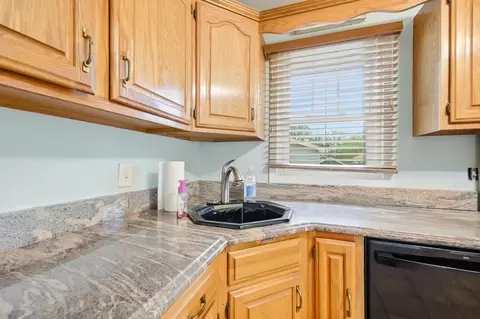 Kitchen - 1511 Edgewood Ave, Springfield, OH 45503 photo 4 of 4