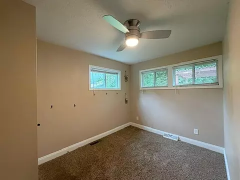 Bedroom - 1232 Holly Dr, Springfield, OH 45504 photo 9 of 10