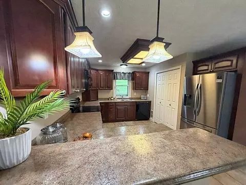 Kitchen - 1232 Holly Dr, Springfield, OH 45504 photo 2 of 9