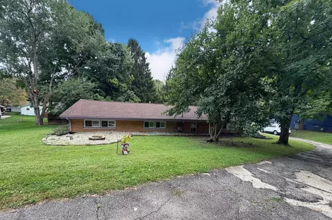 Exterior - 1232 Holly Dr, Springfield, OH 45504 photo 11 of 25