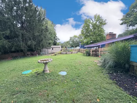 Exterior - 1232 Holly Dr, Springfield, OH 45504 photo 3 of 25