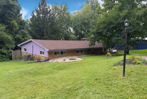 Exterior - 1232 Holly Dr, Springfield, OH 45504 photo 2 of 25