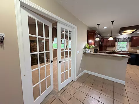 Entry Way - 1232 Holly Dr, Springfield, OH 45504 photo 4 of 4