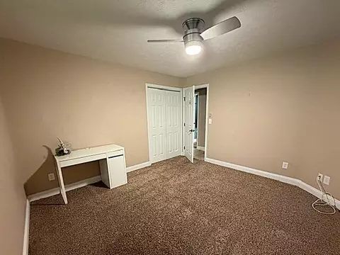 Bedroom - 1232 Holly Dr, Springfield, OH 45504 photo 6 of 10