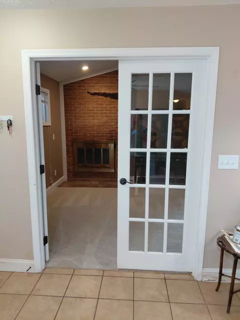 Entry Way - 1232 Holly Dr, Springfield, OH 45504 photo 3 of 4