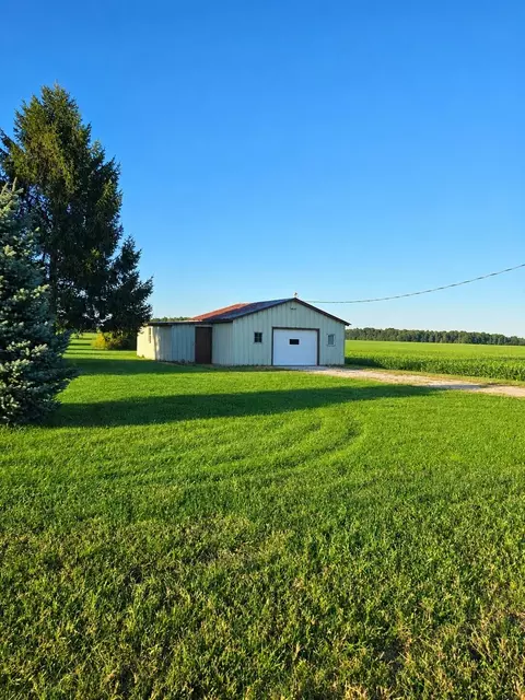 8039 Shelley Rd, Mendon, OH 45862 photo 9