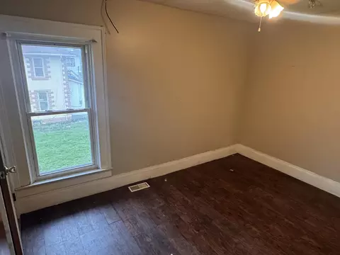 Bedroom - 961 Lagonda Ave, Springfield, OH 45503 photo 5 of 5