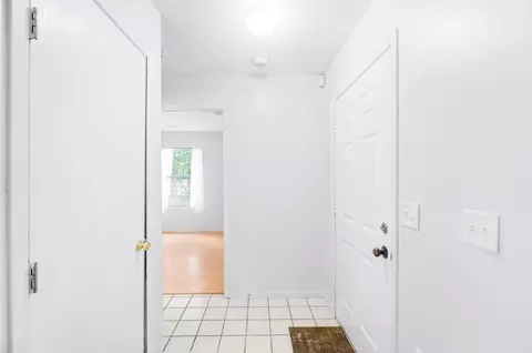 Entry Way - 3986 Covington Dr, Springfield, OH 45503 photo 1 of 2
