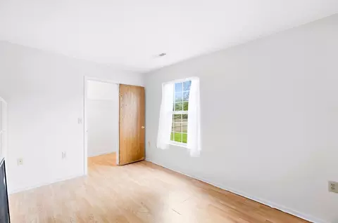 Bedroom - 3986 Covington Dr, Springfield, OH 45503 photo 1 of 6