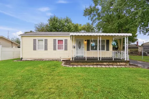 13 Western Dr, West Alexandria, OH 45381