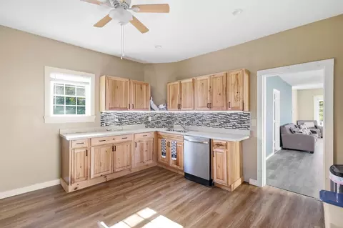 Kitchen - 1823 Edwards Ave, Springfield, OH 45503 photo 2 of 4