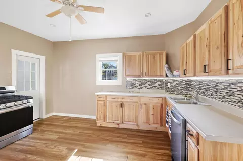 Kitchen - 1823 Edwards Ave, Springfield, OH 45503 photo 1 of 4