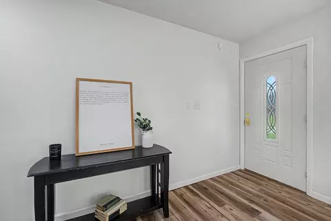 Entry Way - 3401 Echo Dr, Springfield, OH 45502 photo 1 of 1