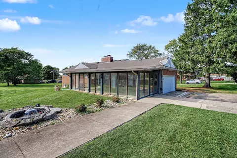 Exterior - 3401 Echo Dr, Springfield, OH 45502 photo 11 of 19
