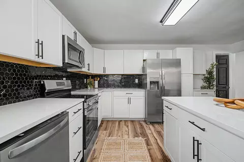 Kitchen - 3401 Echo Dr, Springfield, OH 45502 photo 7 of 7