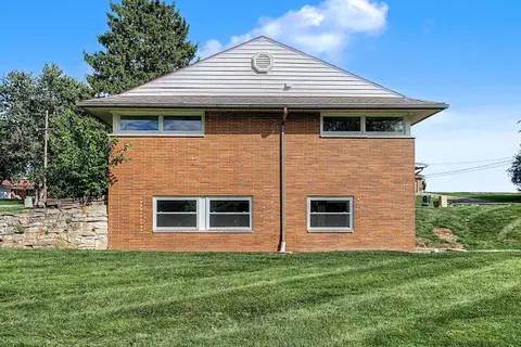 Exterior - 3401 Echo Dr, Springfield, OH 45502 photo 7 of 19