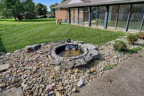 Exterior - 3401 Echo Dr, Springfield, OH 45502 photo 13 of 19