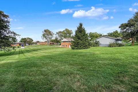 Exterior - 3401 Echo Dr, Springfield, OH 45502 photo 15 of 19