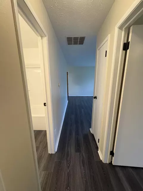 Entry Way - 3147 Sudbury St, Springfield, OH 45503 photo 1 of 1