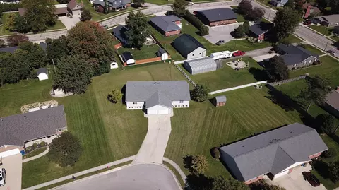 198 N Fork Dr, Jackson Center, OH 45334