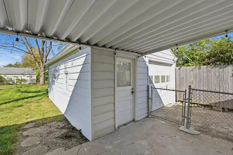 Exterior - 615 Mount Joy St, Springfield, OH 45505 photo 8 of 8