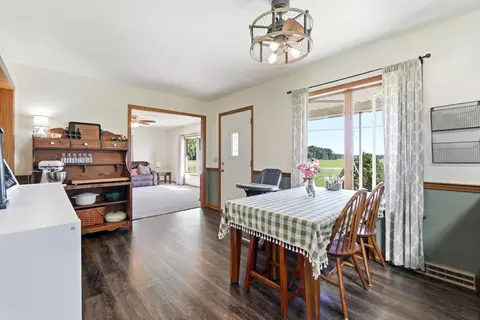 Dining - 17611 Botkins Rd, Botkins, OH 45306 photo 1 of 2