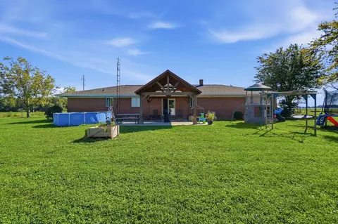 Exterior - 17611 Botkins Rd, Botkins, OH 45306 photo 9 of 11
