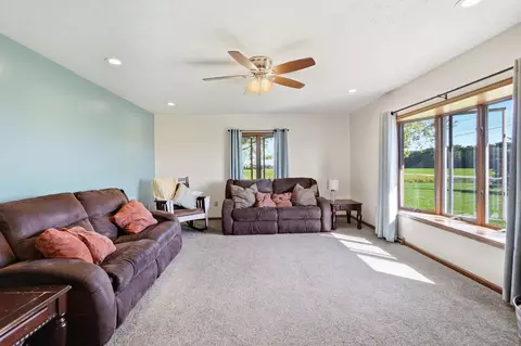 Living - 17611 Botkins Rd, Botkins, OH 45306 photo 2 of 3