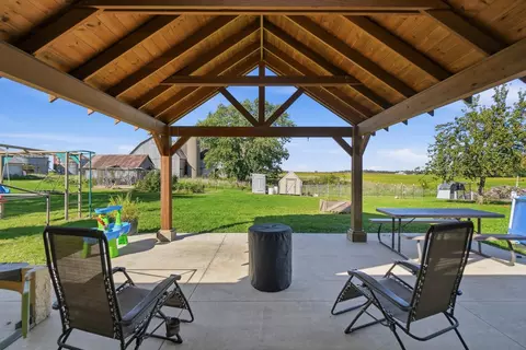 Exterior - 17611 Botkins Rd, Botkins, OH 45306 photo 6 of 11