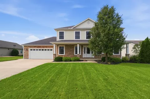 1715 Wildwood Ct, Wapakoneta, OH 45895