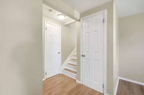 Entry Way - 3039 Lynn Haven St, Springfield, OH 45503 photo 3 of 3