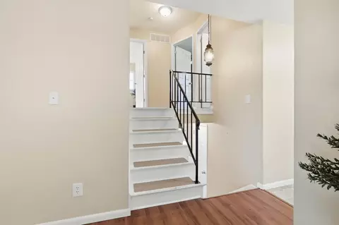 Entry Way - 3039 Lynn Haven St, Springfield, OH 45503 photo 1 of 3