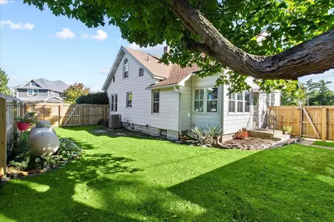 Exterior - 111 W Miami St, De Graff, OH 43318 photo 9 of 10
