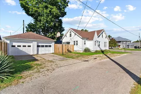 Exterior - 111 W Miami St, De Graff, OH 43318 photo 2 of 10