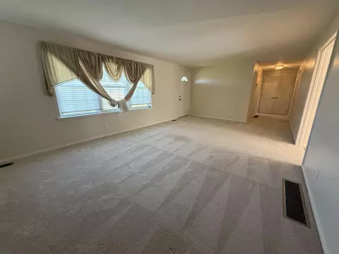 Living - 6162 Prairie Rd, Springfield, OH 45502 photo 2 of 2