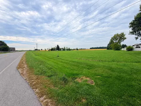 0 Cr 25a, Wapakoneta, OH 45895