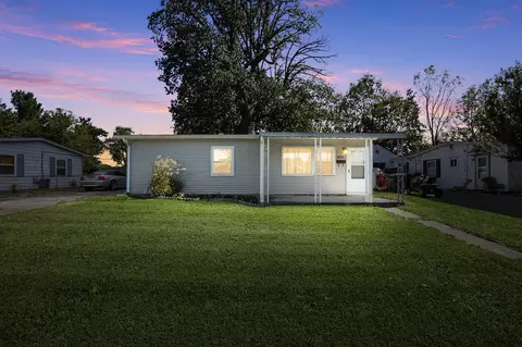 1006 N Scott St, New Carlisle, OH 45344
