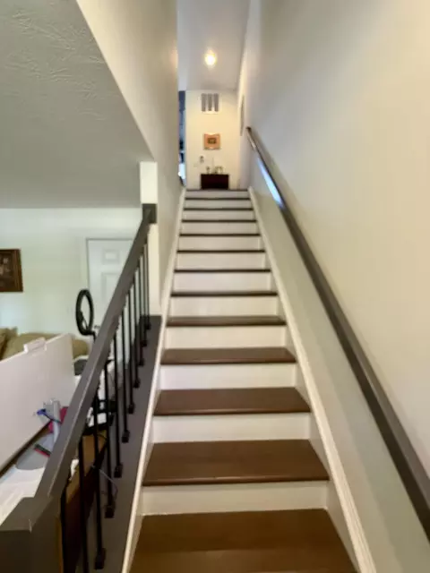 Entry Way - 21 Mill Run Pl, Springfield, OH 45502 photo 2 of 2