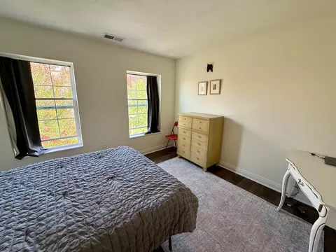 Bedroom - 21 Mill Run Pl, Springfield, OH 45502 photo 6 of 6