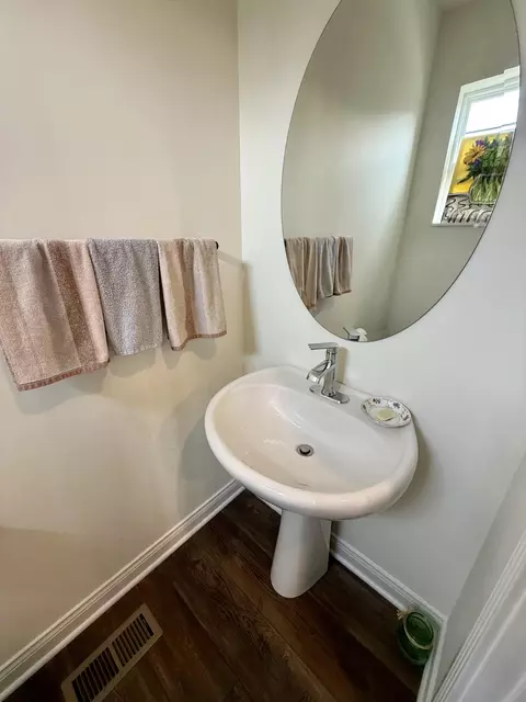 Bath - 21 Mill Run Pl, Springfield, OH 45502 photo 1 of 5