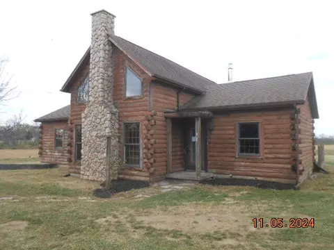 4885 Wolfe Rd, Lima, OH 45807