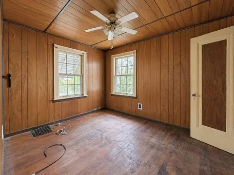 Bedroom - 419 S Clairmont Ave, Springfield, OH 45505 photo 1 of 3