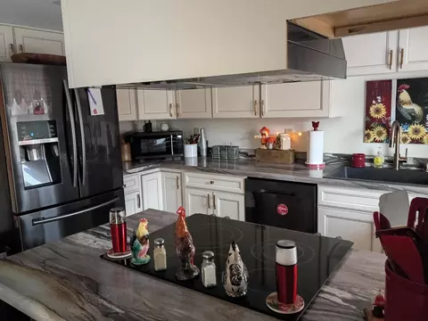 Kitchen - 113 Freedom Ct, Sidney, OH 45365 photo 3 of 4