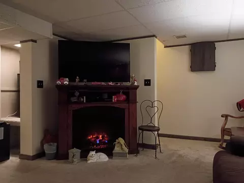 Living - 113 Freedom Ct, Sidney, OH 45365 photo 3 of 3